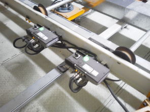 汽車白車身輸送線中的核心設(shè)備解析 變頻器與輸送設(shè)備配件制造